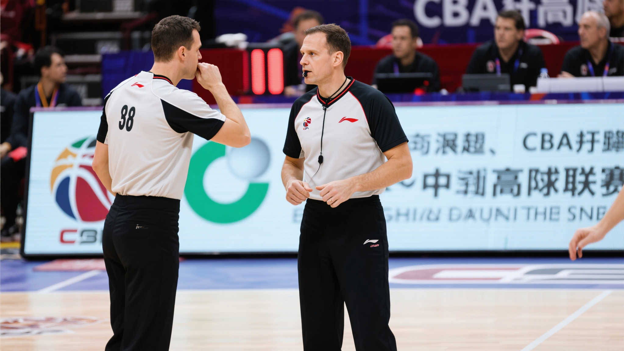 也反映了英 也反映了英