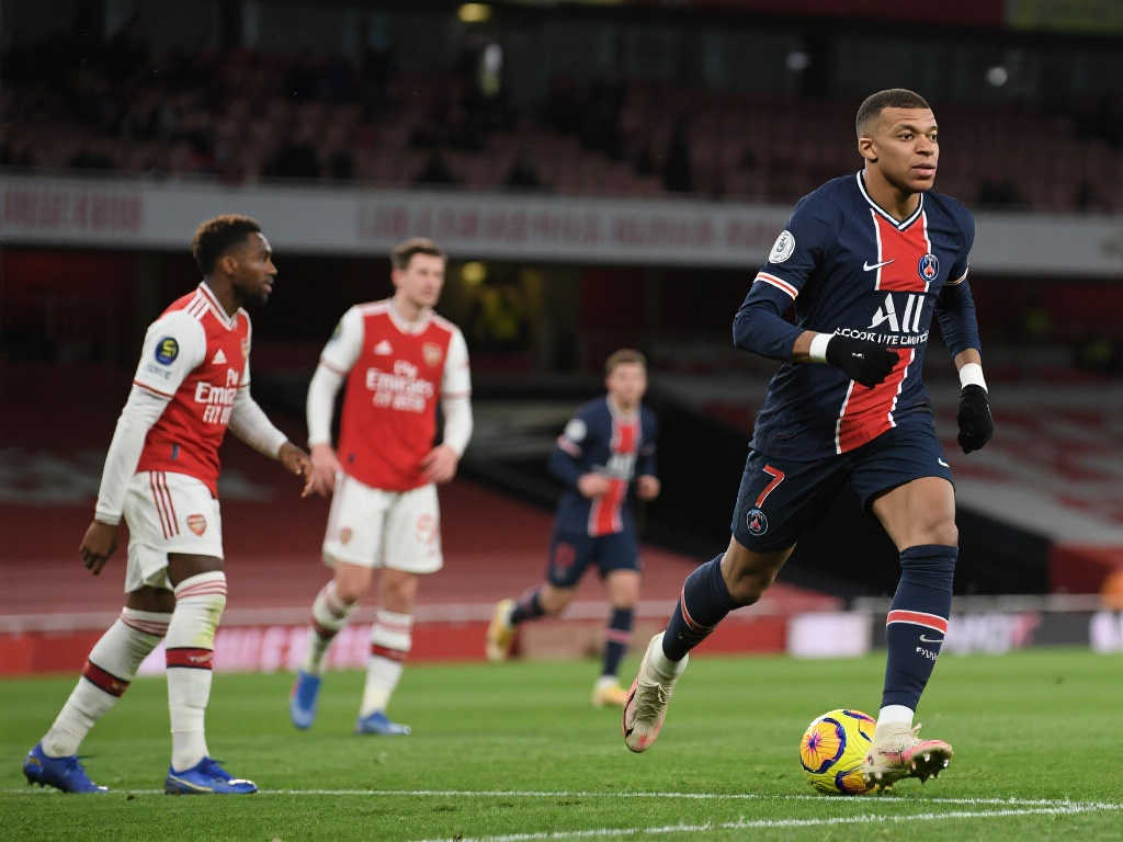 轉會決策對 轉會決策對