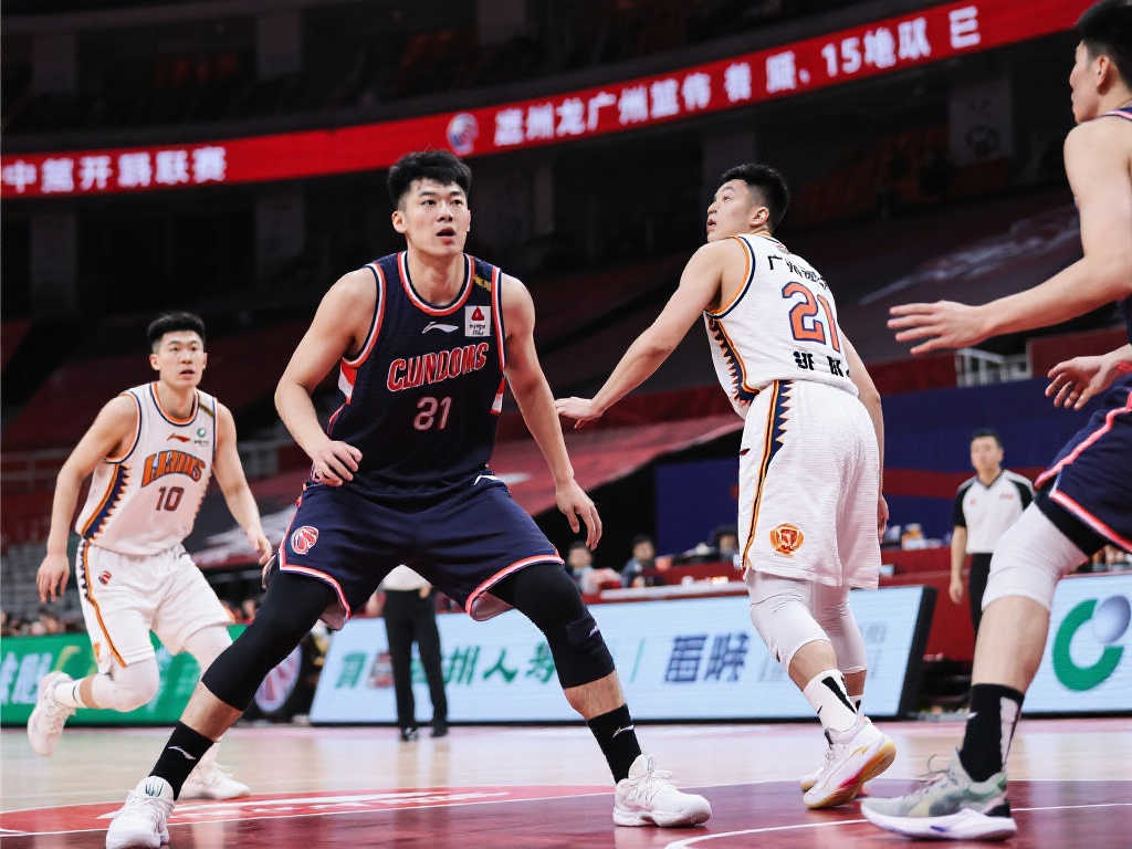 迎戰老對手 迎戰老對手